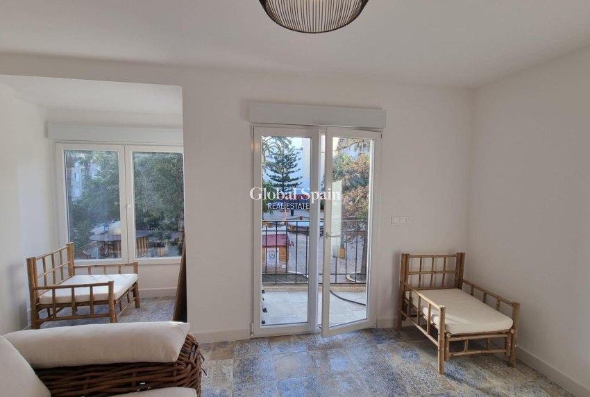 Wiederverkauf - WOHNUNG -
TORREVIEJA - Torrevieja