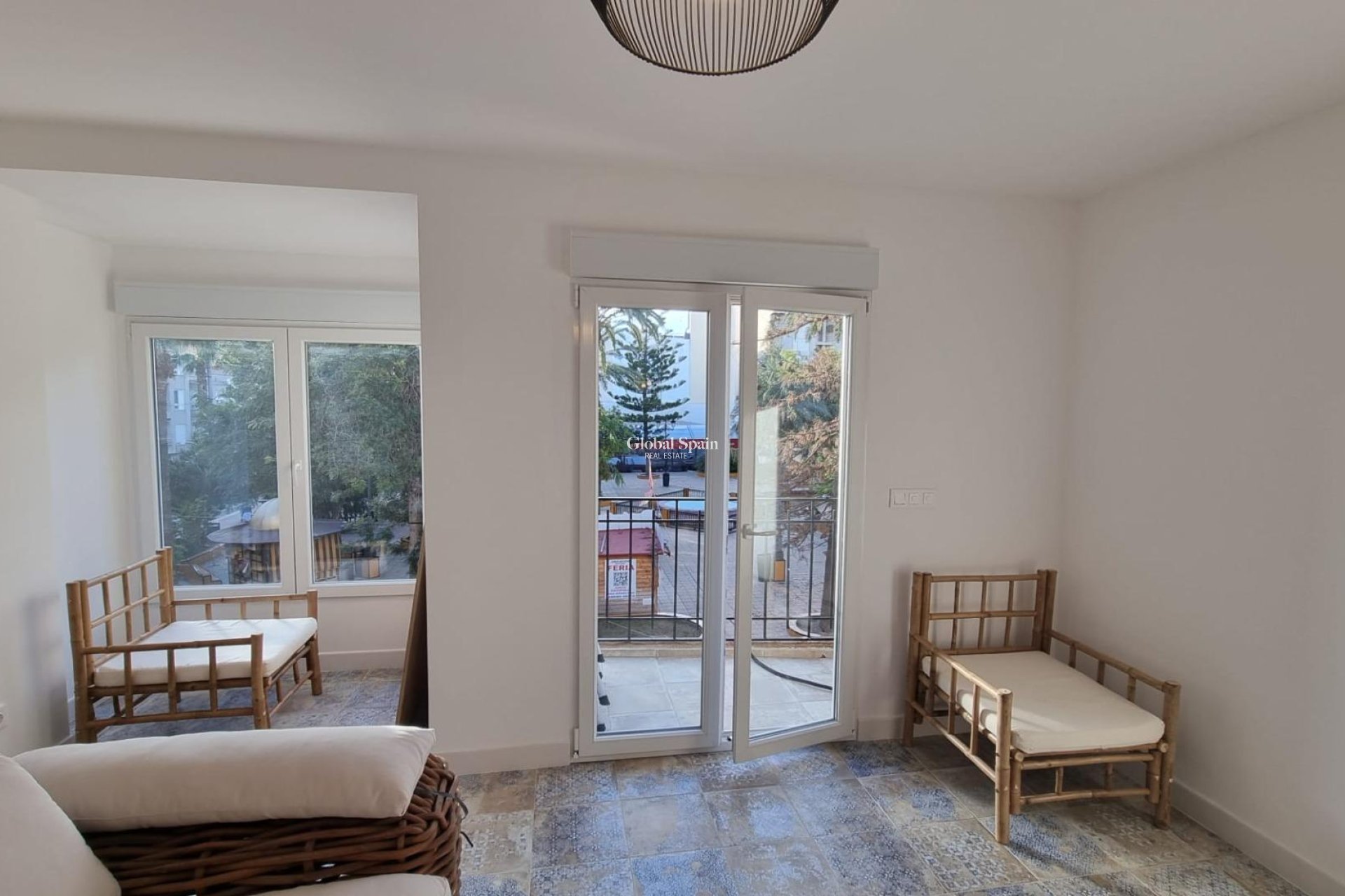 Wiederverkauf - WOHNUNG -
TORREVIEJA - Torrevieja