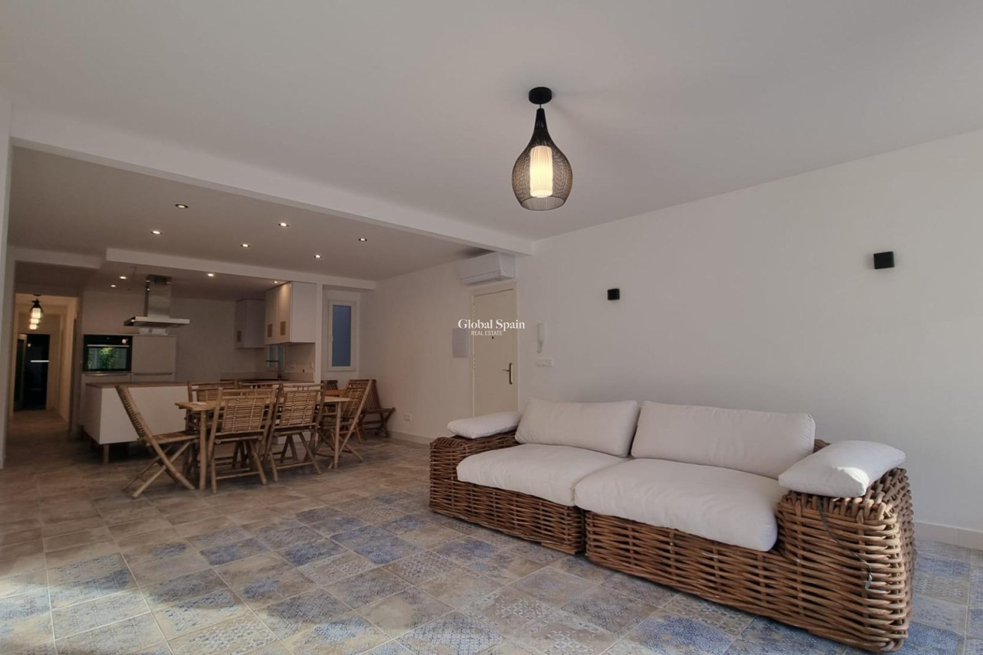 Wiederverkauf - WOHNUNG -
TORREVIEJA - Torrevieja