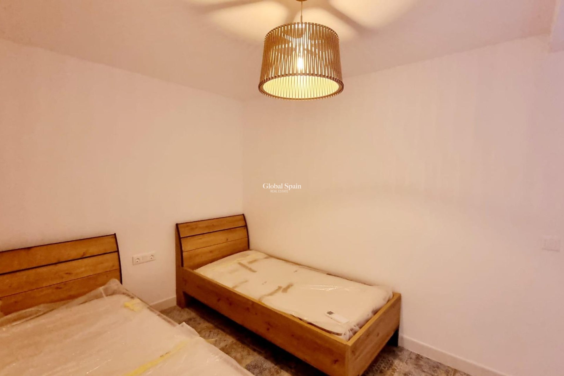 Wiederverkauf - WOHNUNG -
TORREVIEJA - Torrevieja