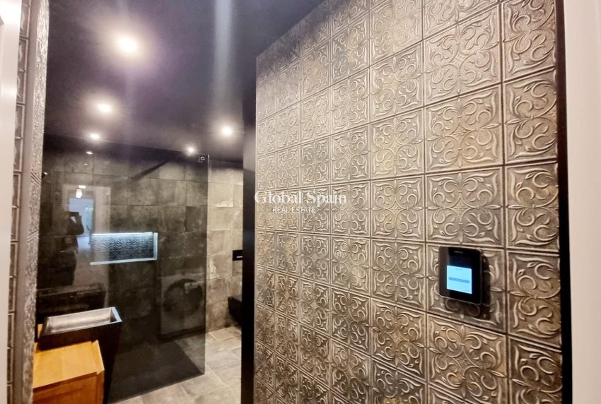 Wiederverkauf - WOHNUNG -
TORREVIEJA - Torrevieja