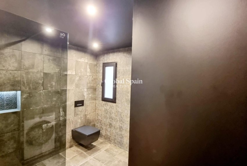 Wiederverkauf - WOHNUNG -
TORREVIEJA - Torrevieja