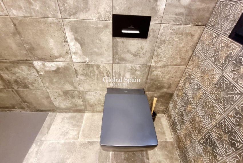 Wiederverkauf - WOHNUNG -
TORREVIEJA - Torrevieja