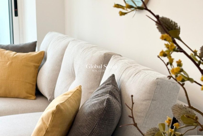 Wiederverkauf - WOHNUNG -
TORREVIEJA - Torrevieja