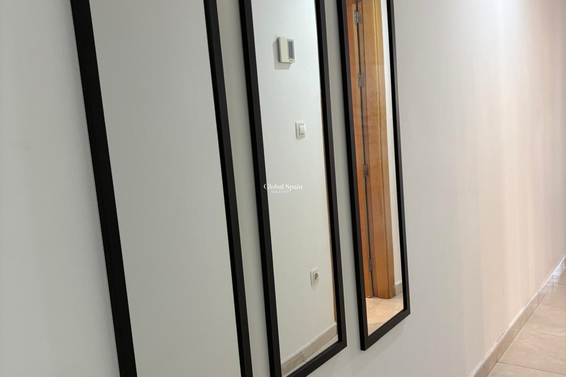 Wiederverkauf - WOHNUNG -
TORREVIEJA - Torrevieja