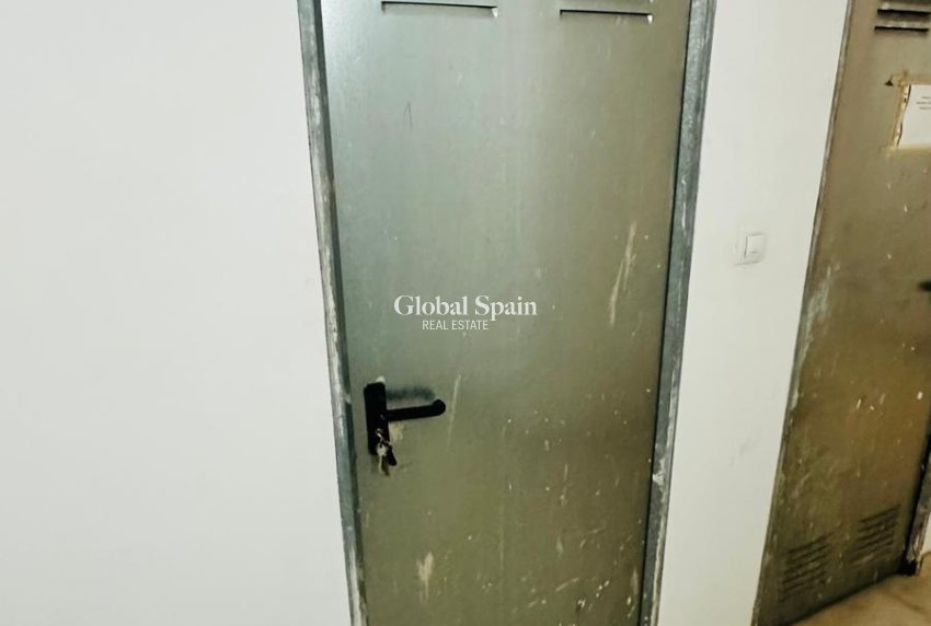 Wiederverkauf - WOHNUNG -
TORREVIEJA - Torrevieja