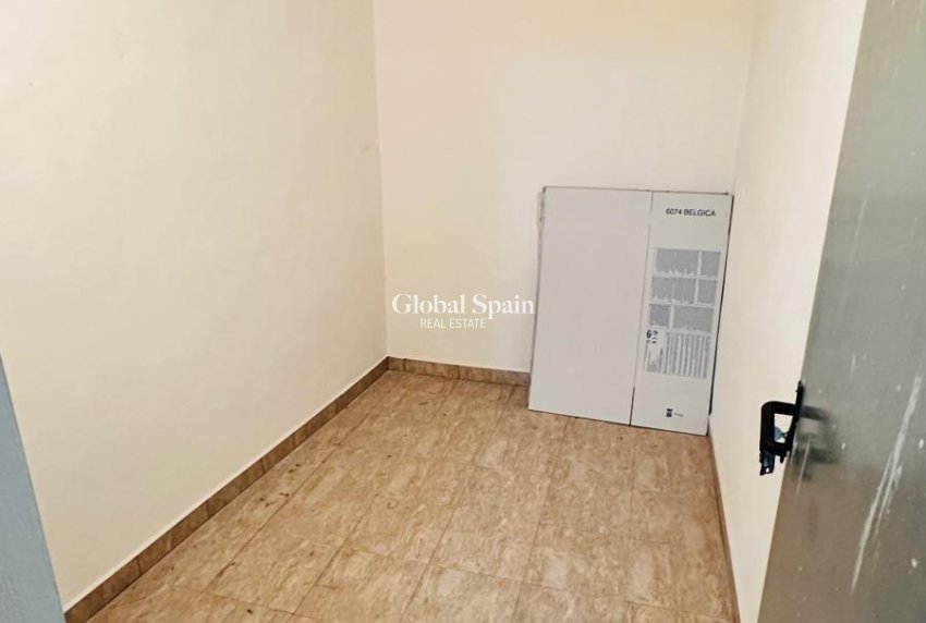 Wiederverkauf - WOHNUNG -
TORREVIEJA - Torrevieja