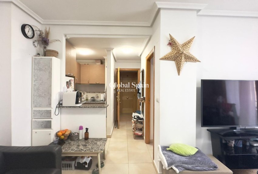 Wiederverkauf - WOHNUNG -
TORREVIEJA - Torrevieja