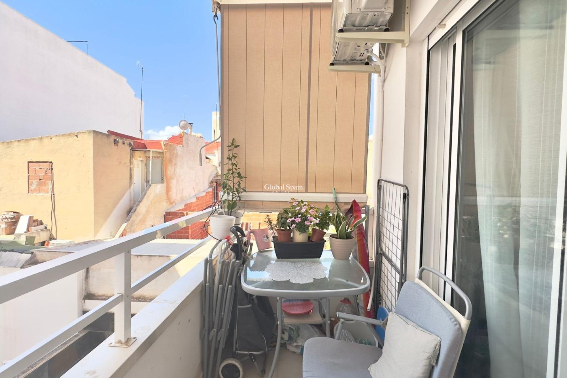 Wiederverkauf - WOHNUNG -
TORREVIEJA - Torrevieja