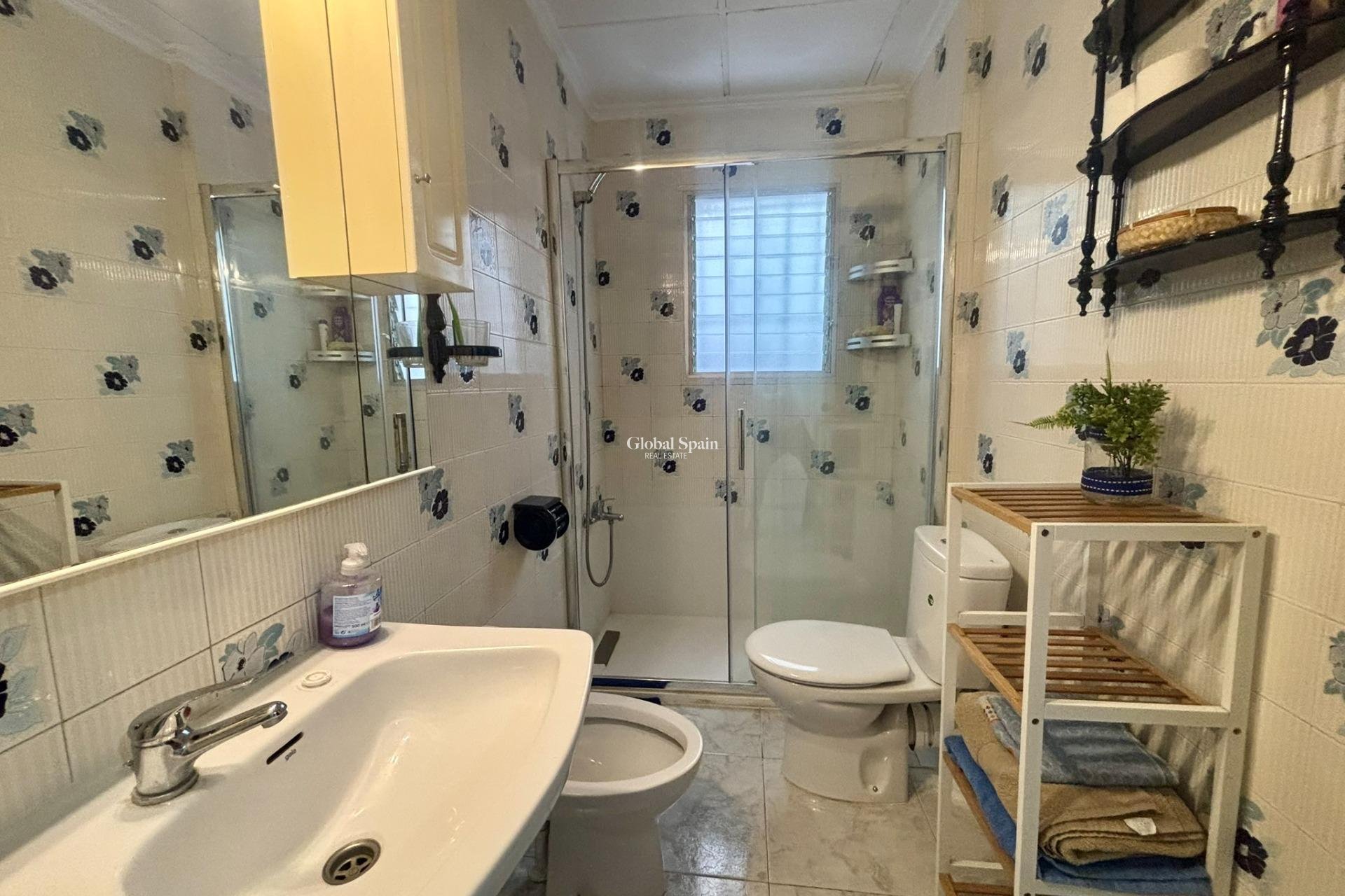 Wiederverkauf - WOHNUNG -
TORREVIEJA - Torrevieja