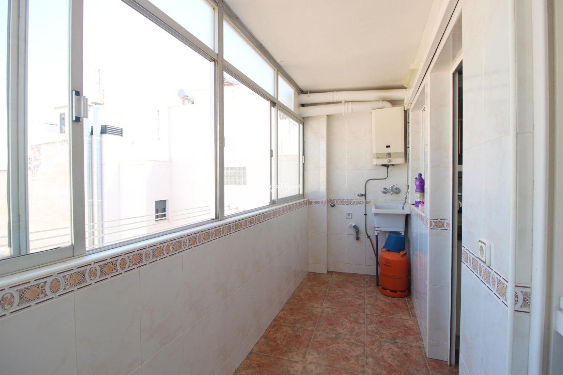 Wiederverkauf - WOHNUNG -
TORREVIEJA - Torrevieja