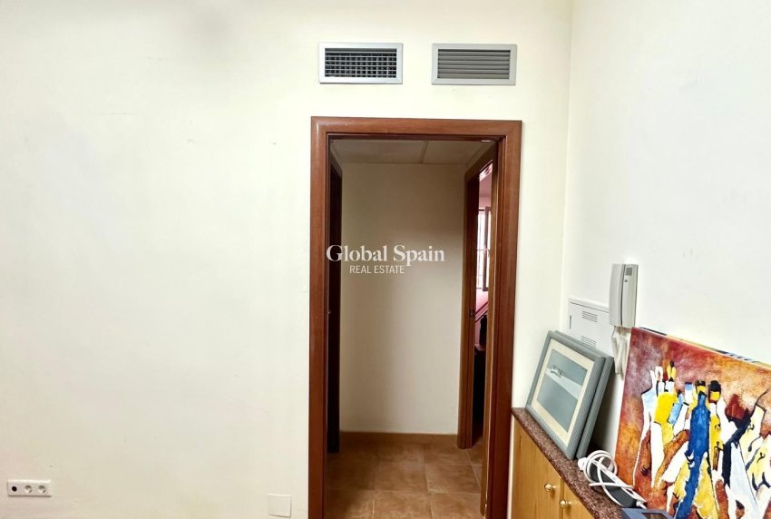 Wiederverkauf - WOHNUNG -
TORREVIEJA - Torrevieja