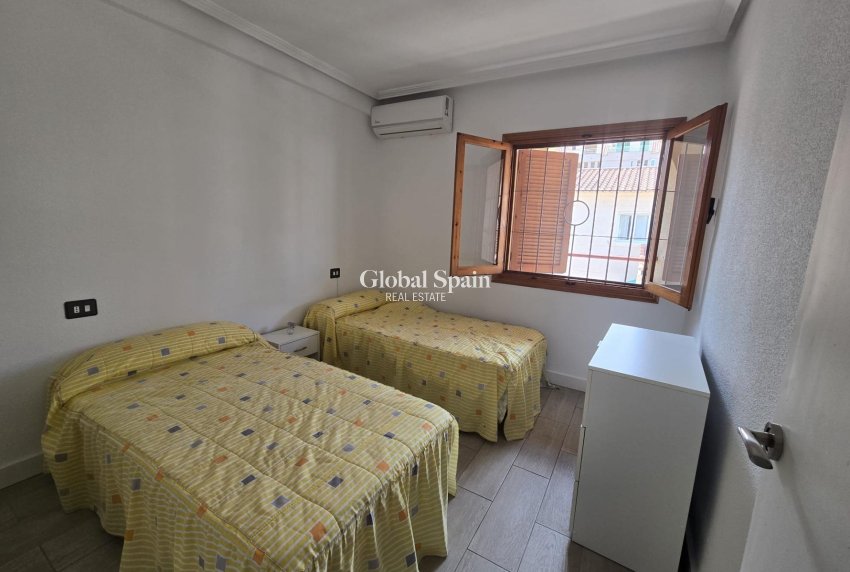 Wiederverkauf - WOHNUNG -
TORREVIEJA - Torrevieja