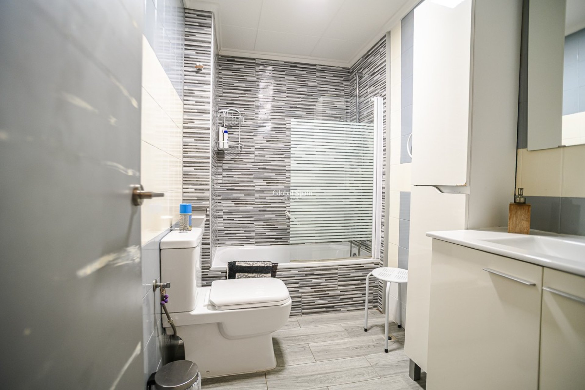 Wiederverkauf - WOHNUNG -
TORREVIEJA - Torrevieja