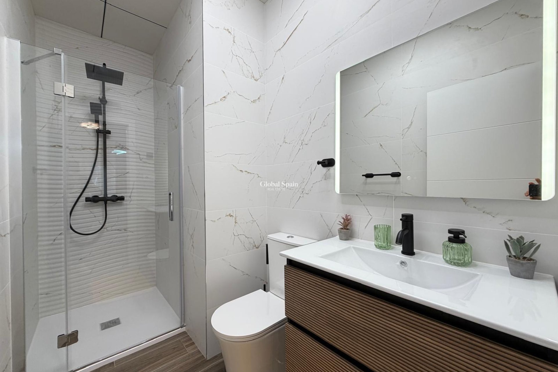 Wiederverkauf - WOHNUNG -
TORREVIEJA - Torrevieja