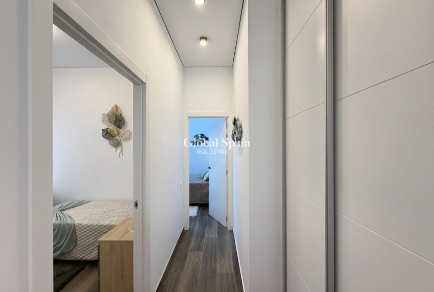 Wiederverkauf - WOHNUNG -
TORREVIEJA - Torrevieja