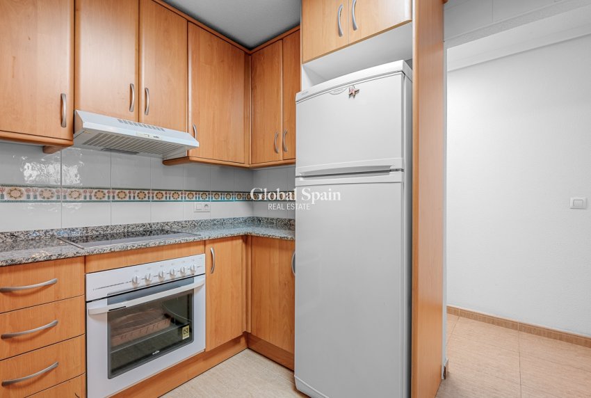 Wiederverkauf - WOHNUNG -
TORREVIEJA - Torrevieja