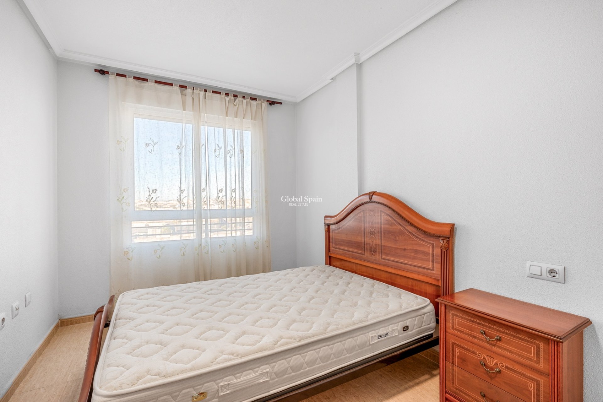 Wiederverkauf - WOHNUNG -
TORREVIEJA - Torrevieja
