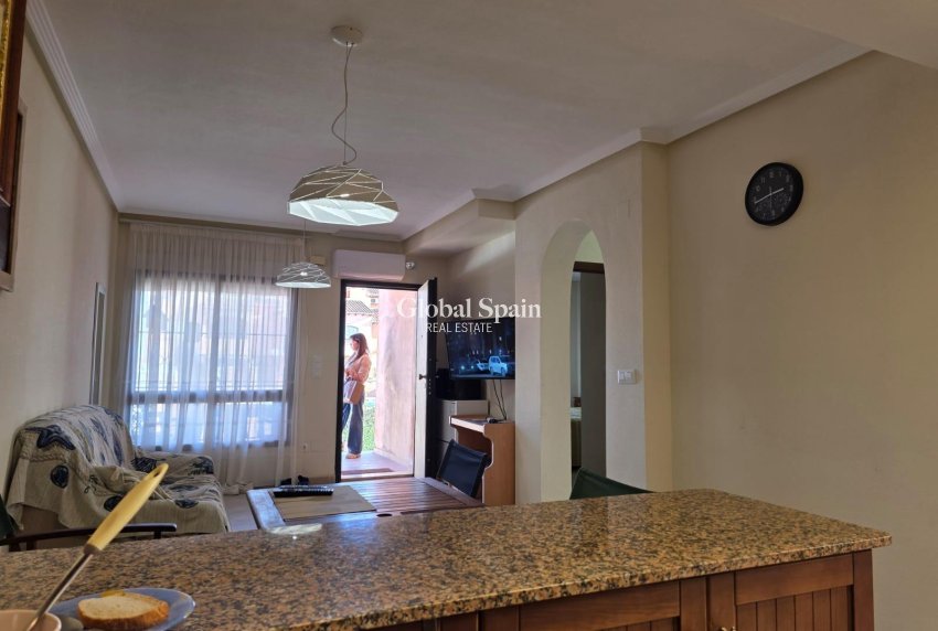 Wiederverkauf - WOHNUNG -
TORREVIEJA - Zona Los Frutales