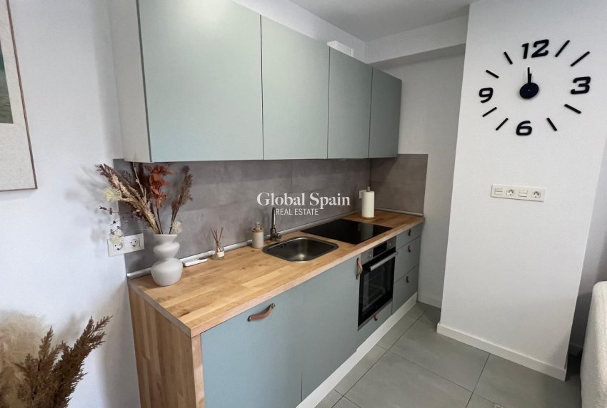 Wiederverkauf - WOHNUNG -
TORREVIEJA - Zona Los Frutales