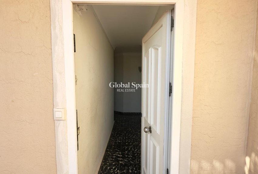 Wiederverkauf - WOHNUNG -
TORREVIEJA - Zona Los Frutales