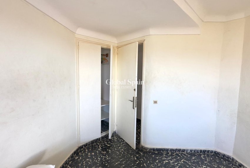 Wiederverkauf - WOHNUNG -
TORREVIEJA - Zona Los Frutales