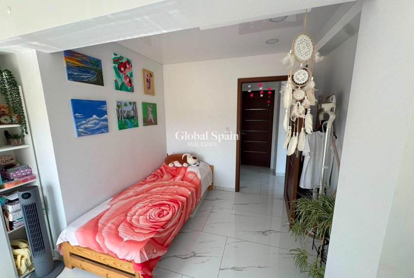 Wiederverkauf - WOHNUNG -
TORREVIEJA - Zona Los Frutales