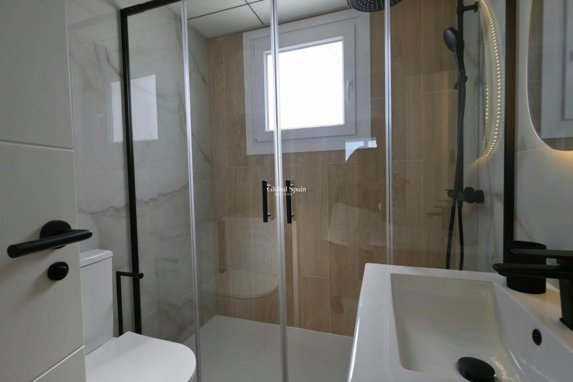 Wiederverkauf - WOHNUNG -
TORREVIEJA - Zona Los Frutales