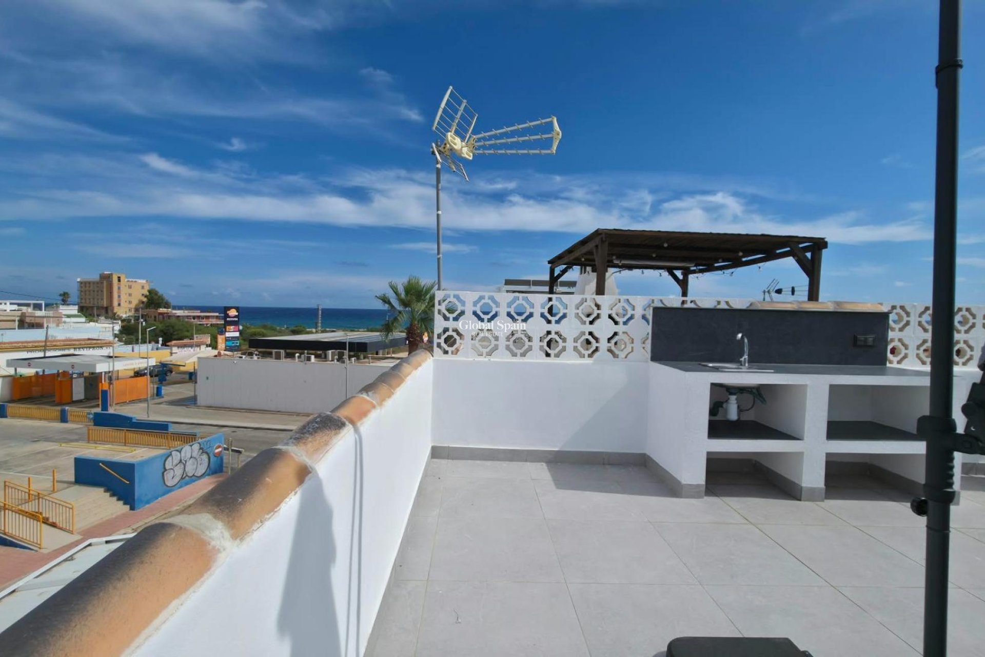 Wiederverkauf - WOHNUNG -
TORREVIEJA - Zona Los Frutales