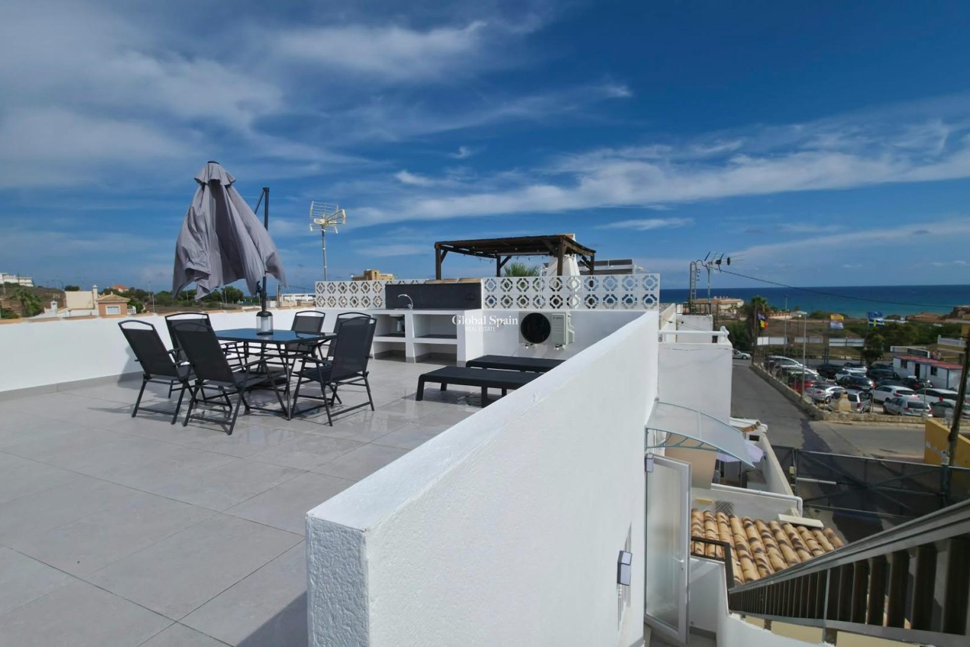 Wiederverkauf - WOHNUNG -
TORREVIEJA - Zona Los Frutales