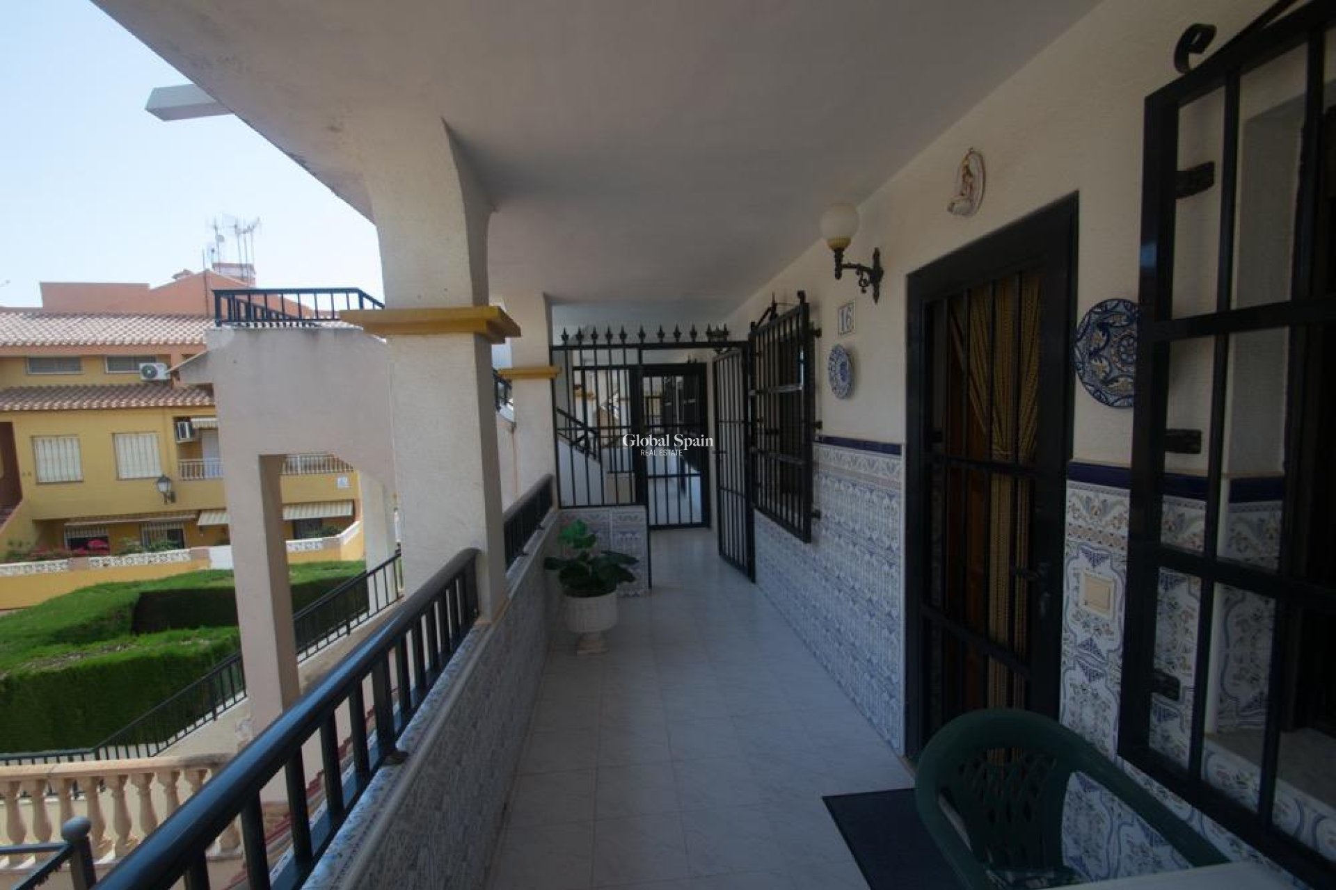 Wiederverkauf - WOHNUNG -
TORREVIEJA - 