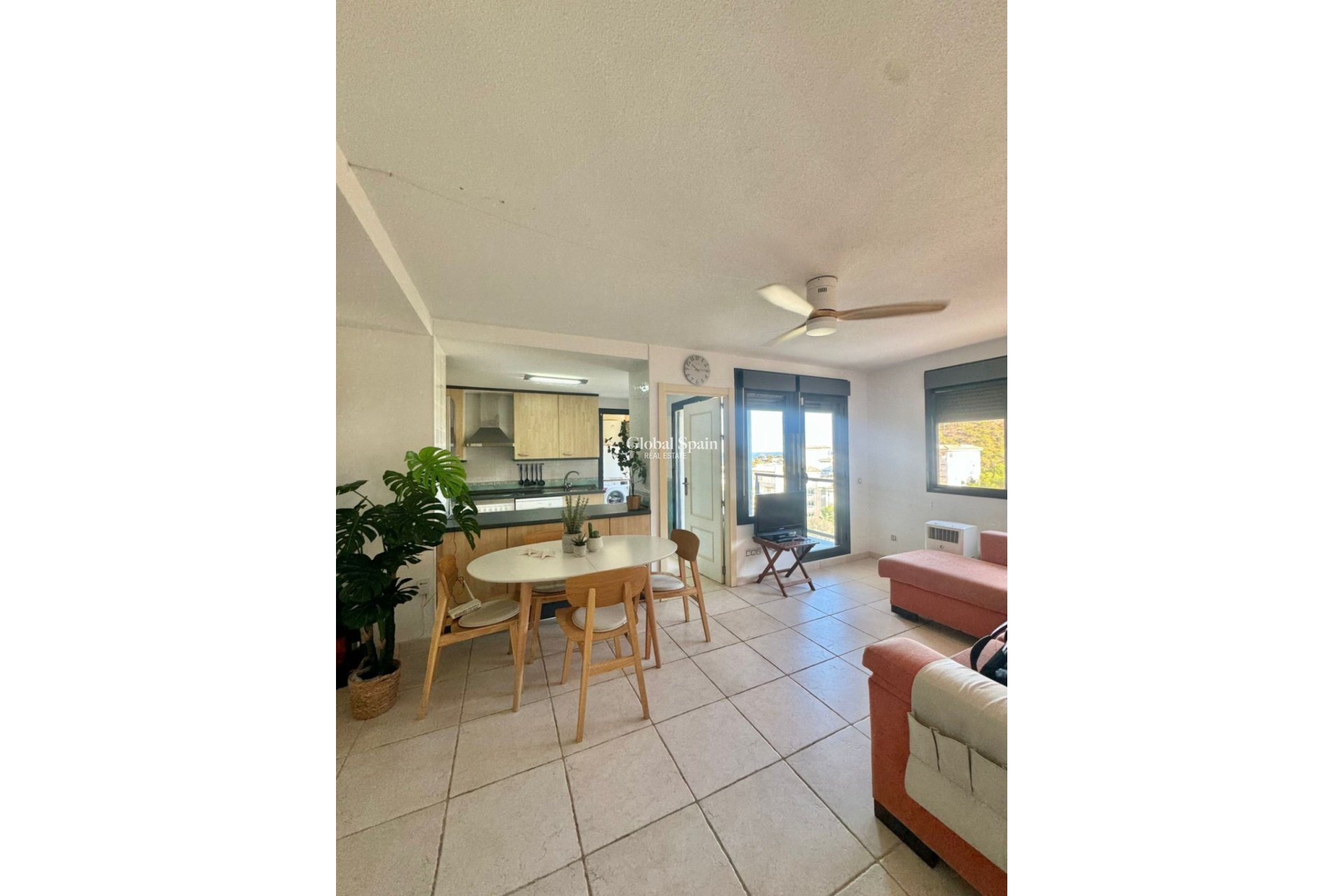 Wiederverkauf - WOHNUNG -
VILLAJOYOSA - Costa Blanca