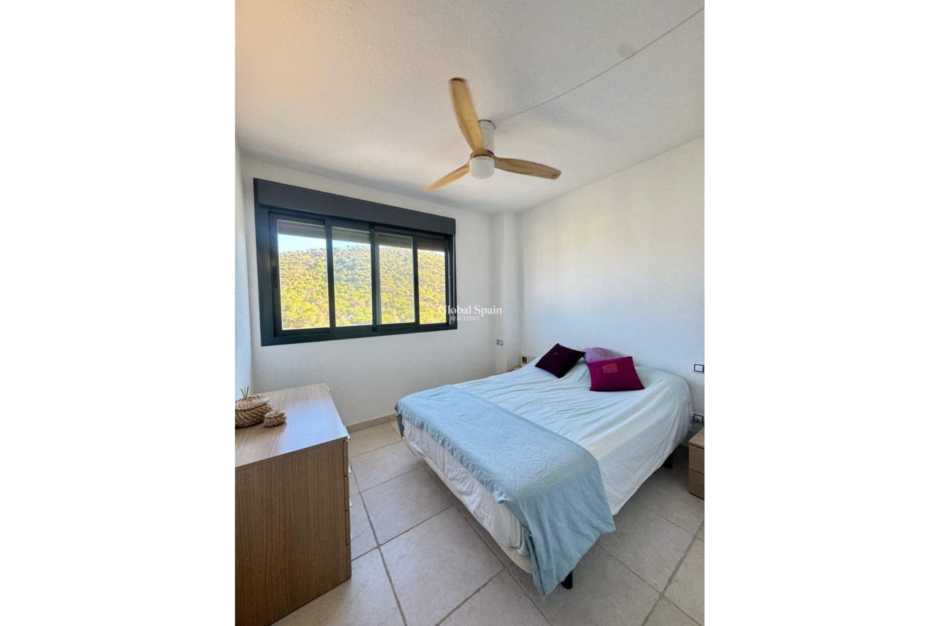 Wiederverkauf - WOHNUNG -
VILLAJOYOSA - Costa Blanca