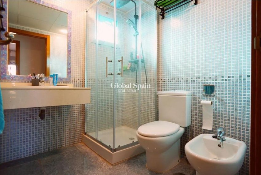 Wiederverkauf - WOHNUNG -
VILLAJOYOSA - Costa Blanca