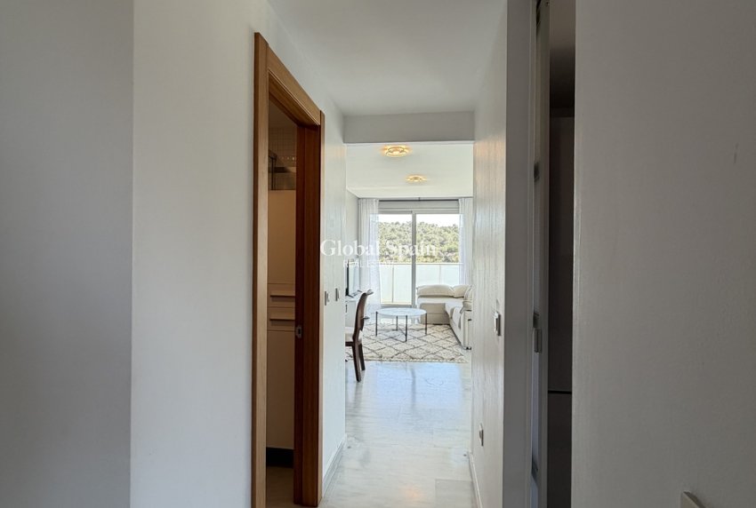 Wiederverkauf - WOHNUNG -
VILLAJOYOSA - Finestrat