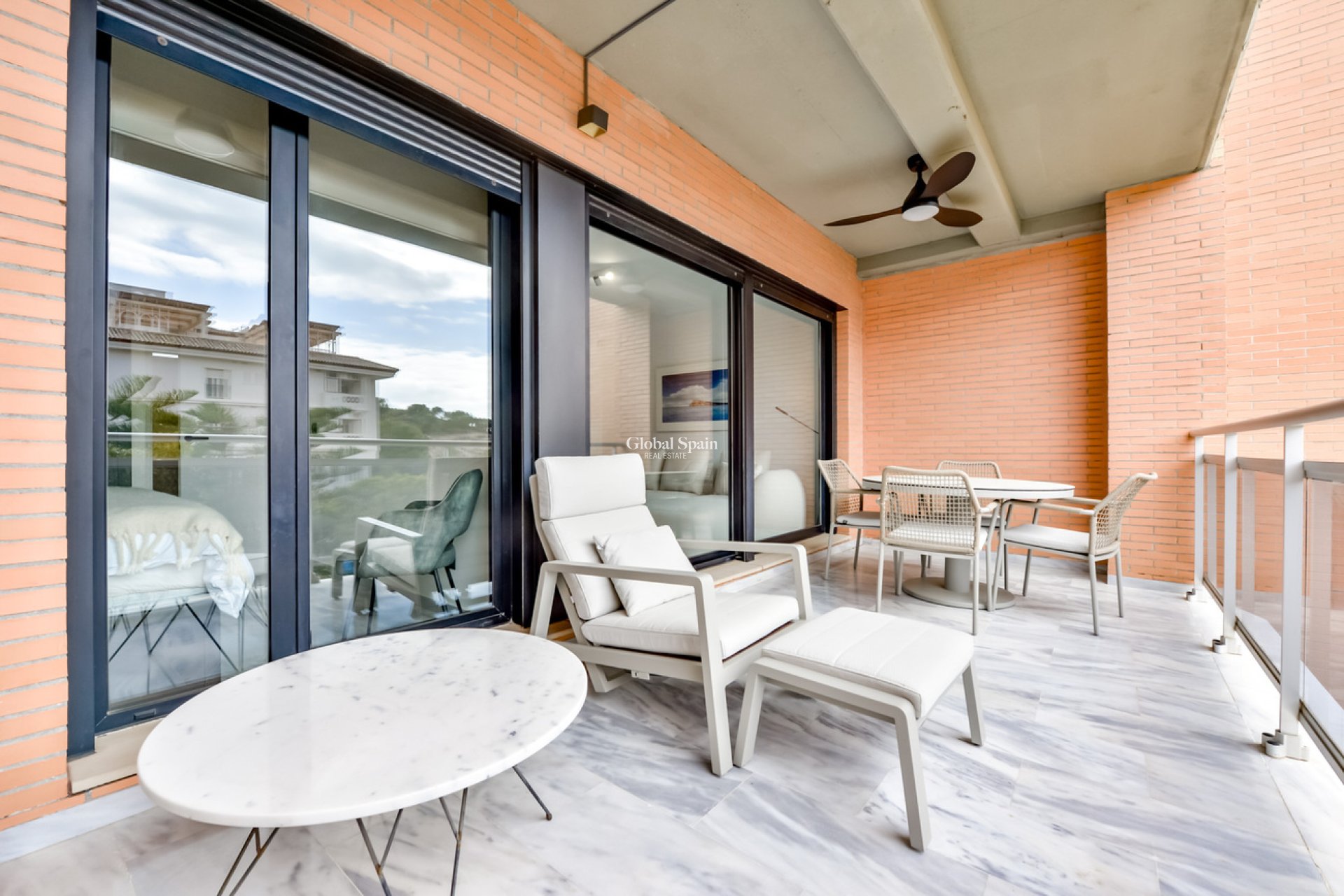 Wiederverkauf - WOHNUNG -
VILLAJOYOSA - La Cala