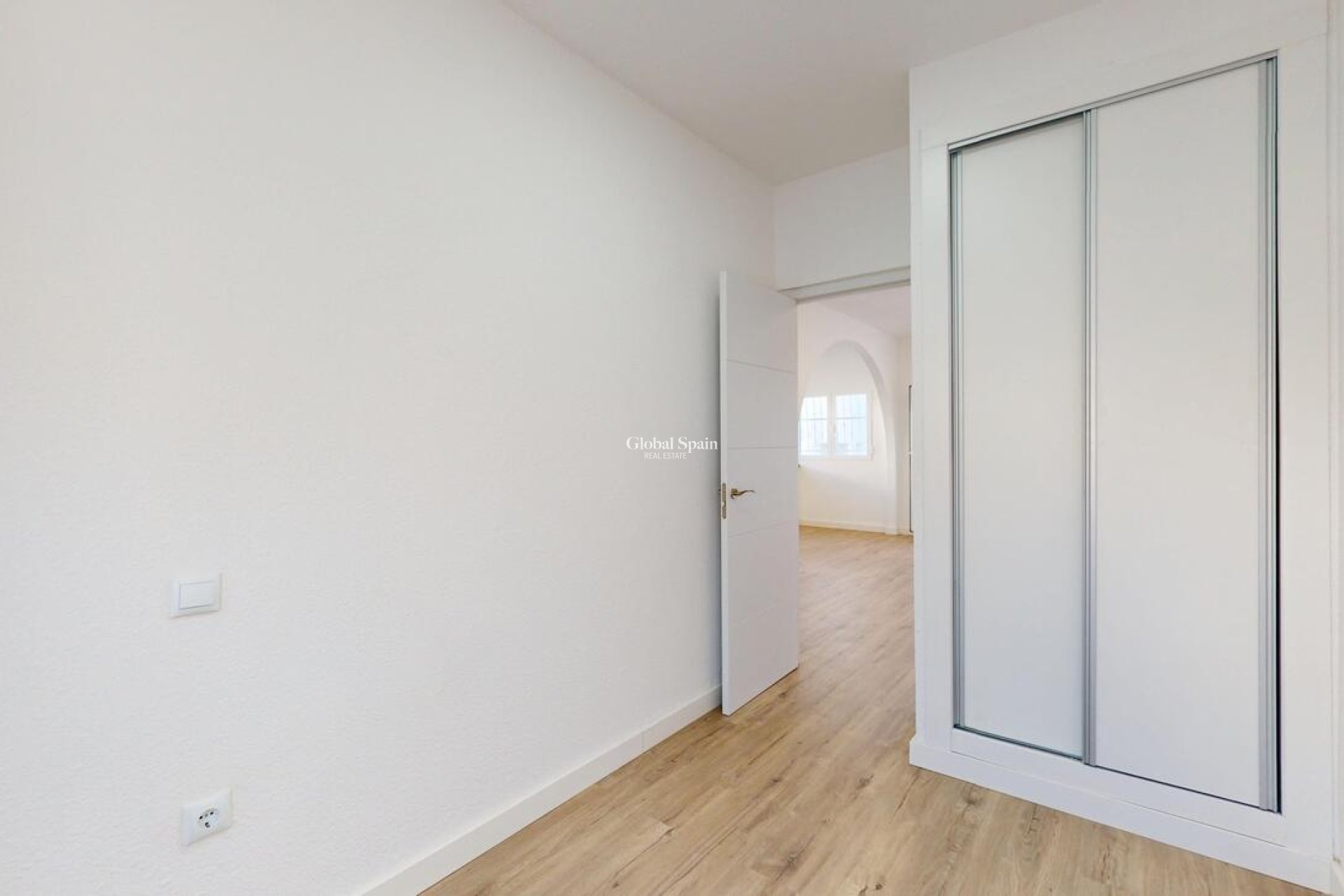 Wiederverkauf - WOHNUNG -
VILLAMARTÍN - Costa Blanca