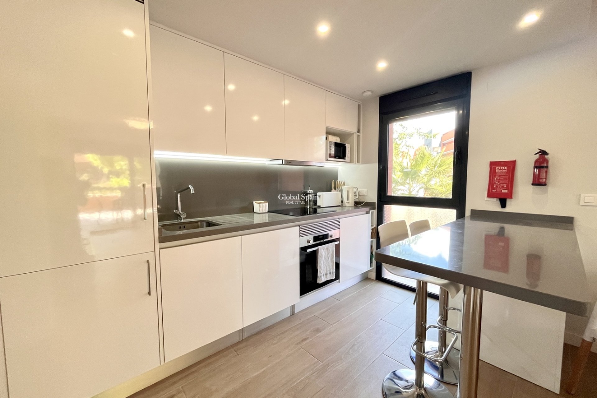 Wiederverkauf - WOHNUNG -
VILLAMARTÍN - Costa Blanca