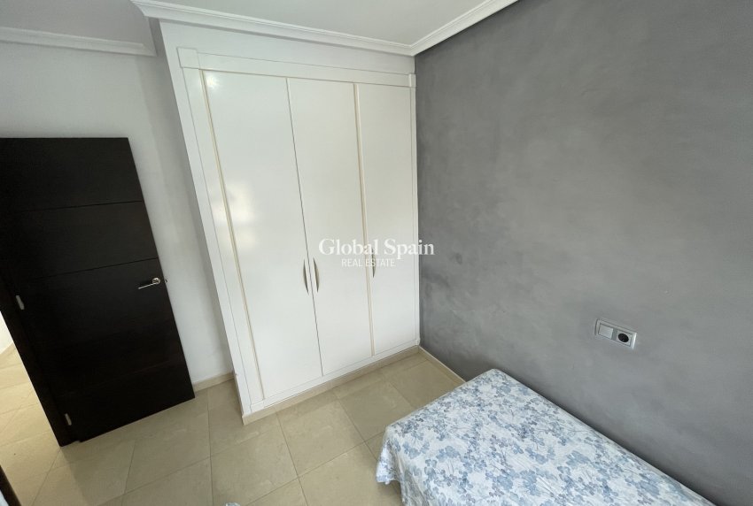 Wiederverkauf - WOHNUNG -
VILLAMARTÍN - Costa Blanca