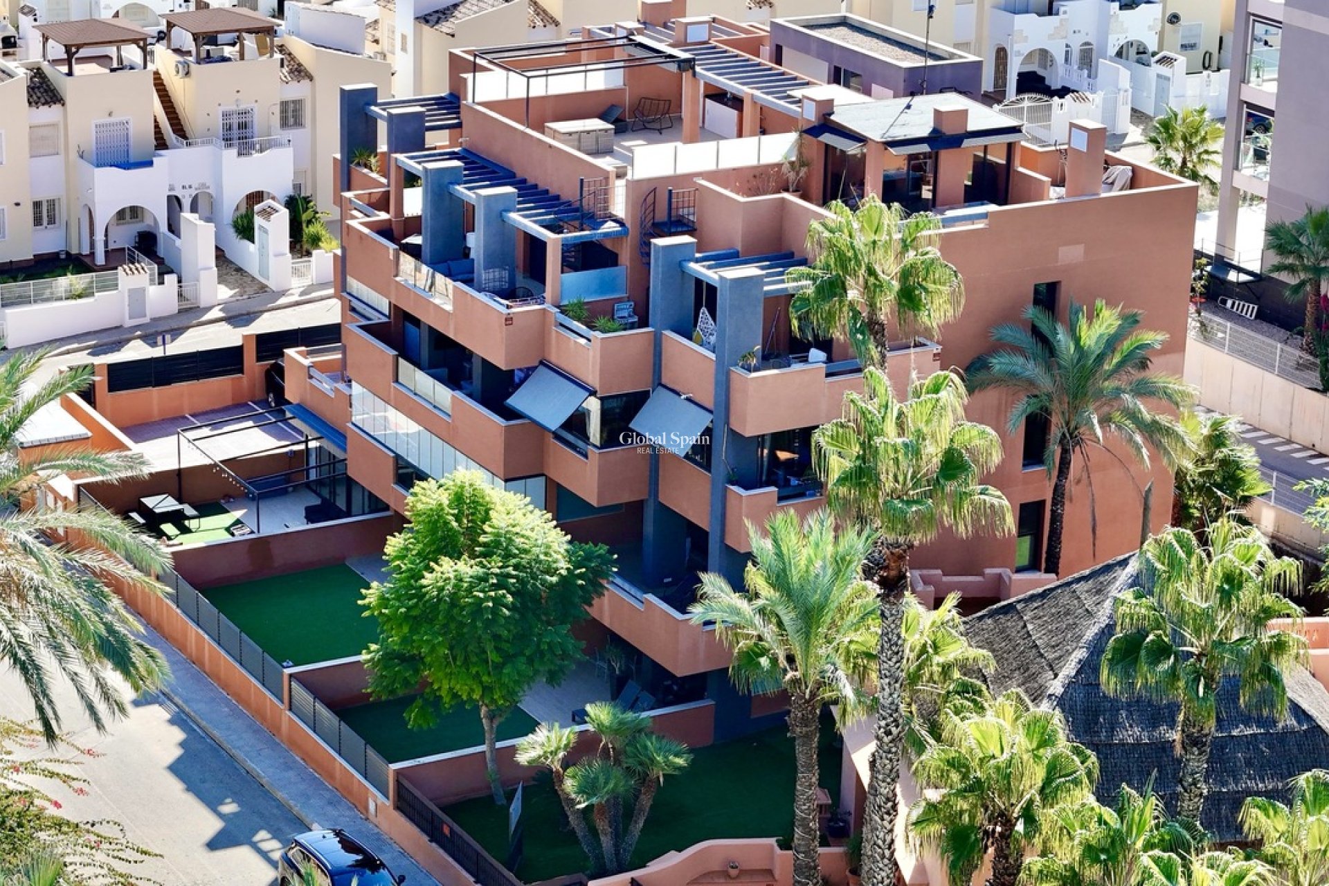 Wiederverkauf - WOHNUNG -
VILLAMARTÍN - Costa Blanca