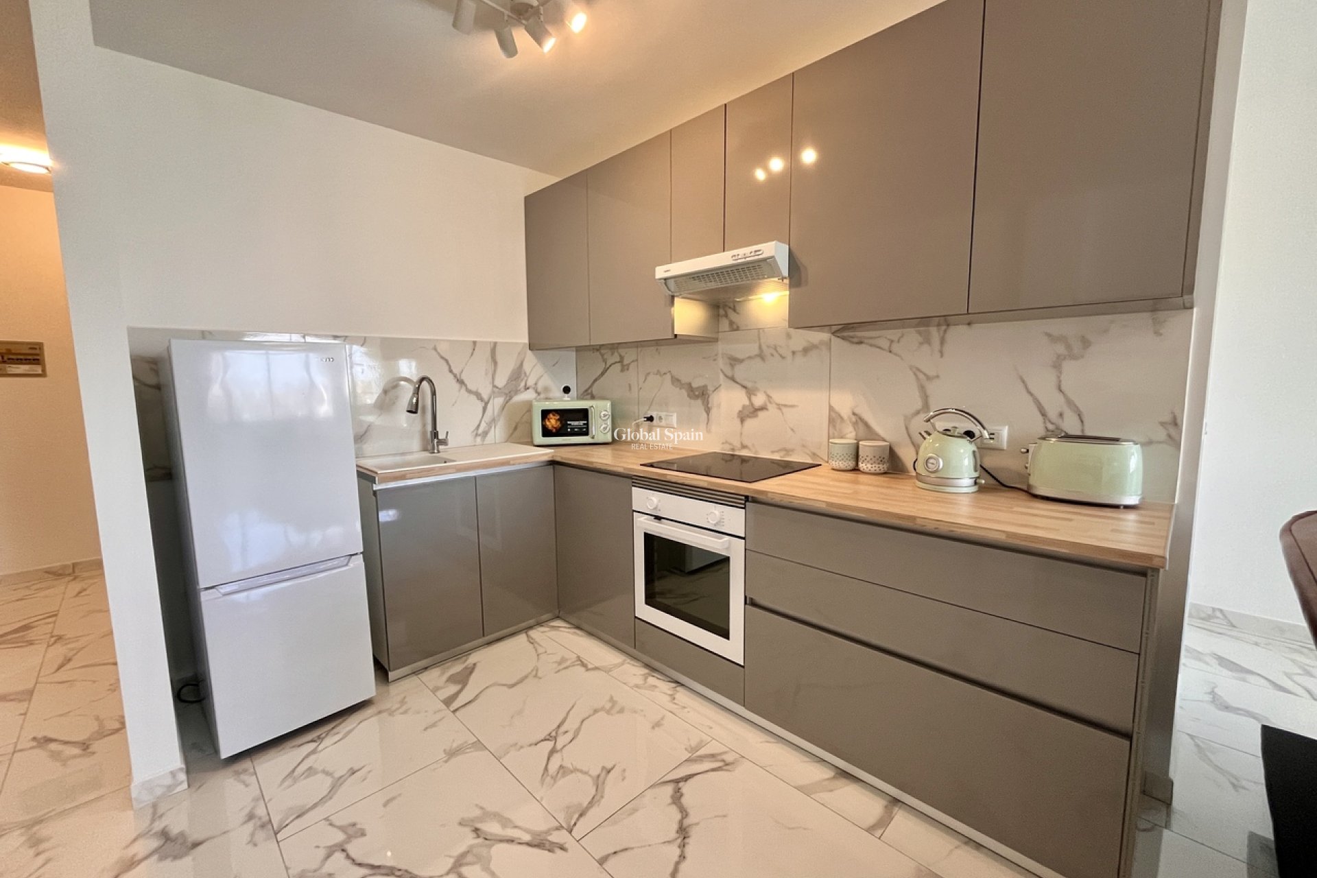 Wiederverkauf - WOHNUNG -
VILLAMARTÍN - Costa Blanca