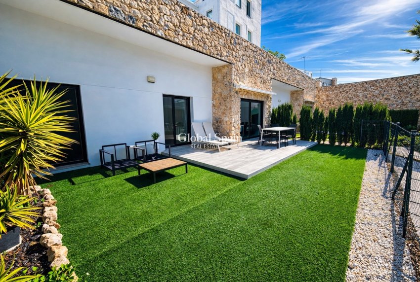 Wiederverkauf - WOHNUNG -
VILLAMARTÍN - Costa Blanca