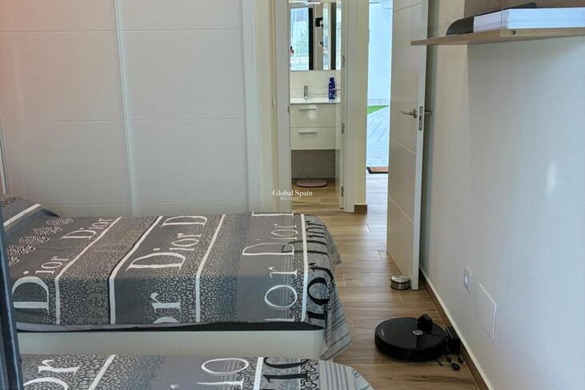 Wiederverkauf - WOHNUNG -
VILLAMARTÍN - Costa Blanca