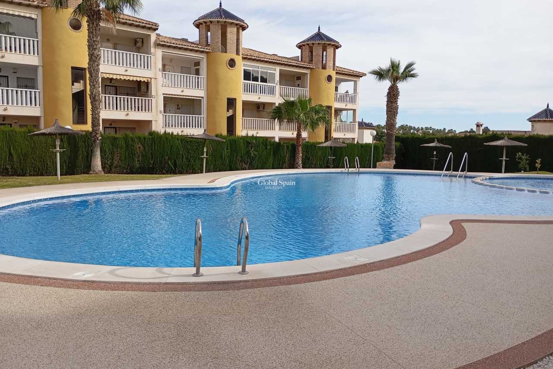 Wiederverkauf - WOHNUNG -
VILLAMARTÍN - Costa Blanca