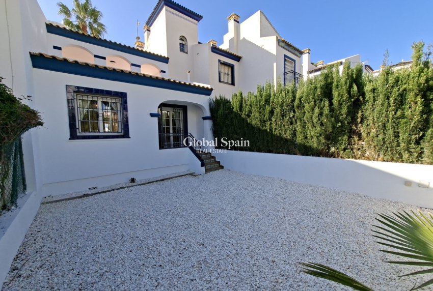 Wiederverkauf - WOHNUNG -
VILLAMARTÍN - Costa Blanca