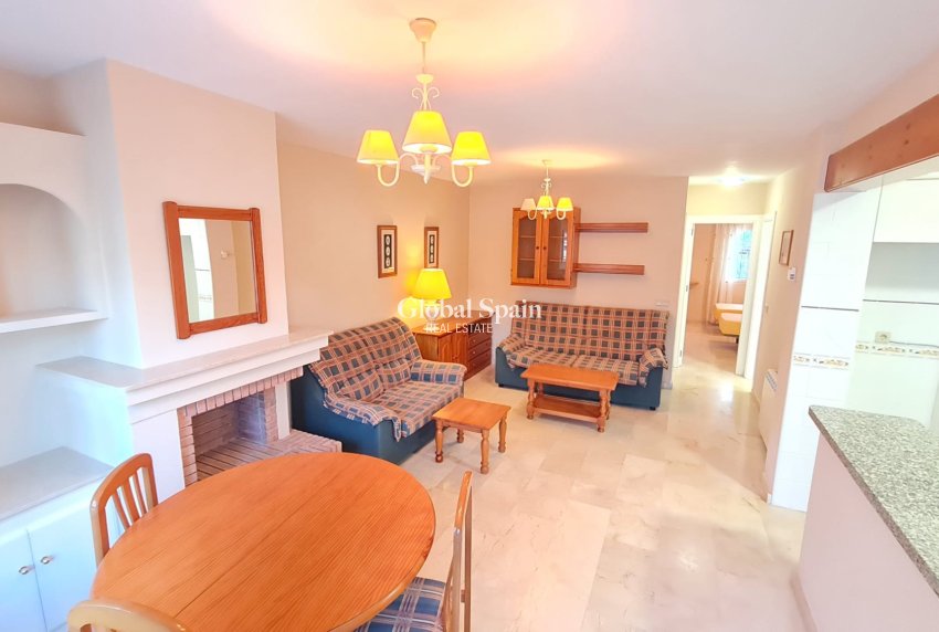 Wiederverkauf - WOHNUNG -
VILLAMARTÍN - Costa Blanca