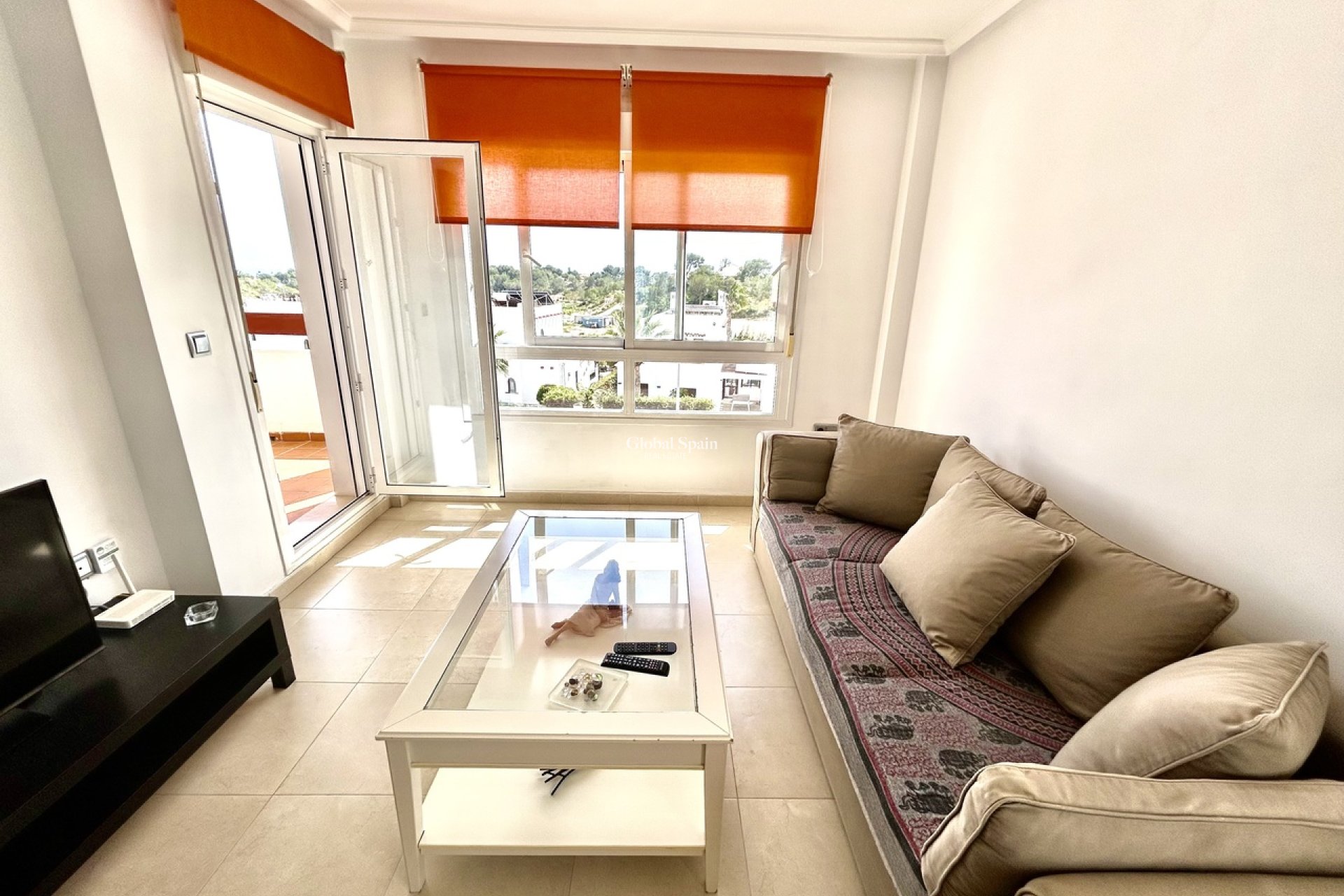 Wiederverkauf - WOHNUNG -
VILLAMARTÍN - Costa Blanca