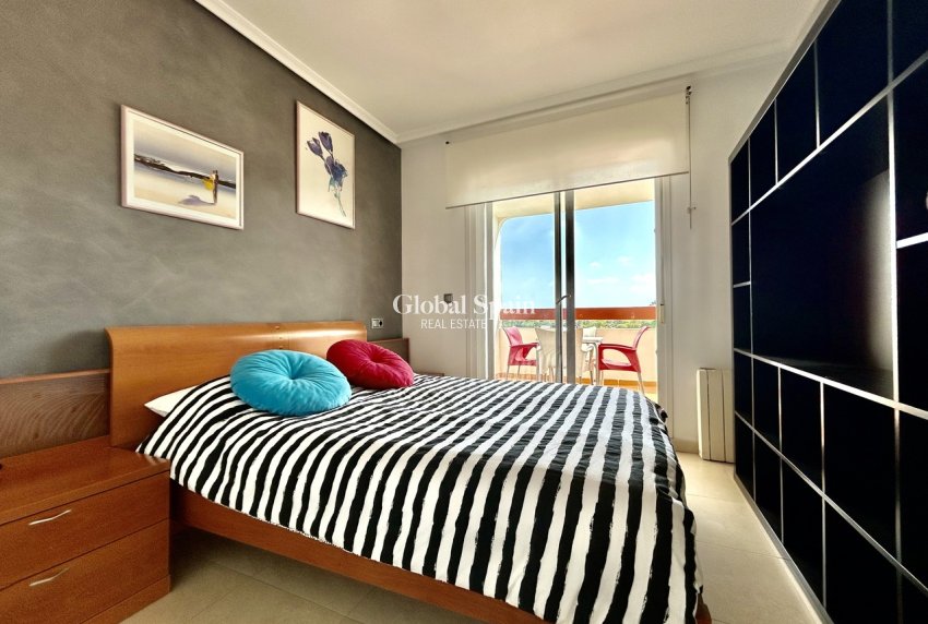Wiederverkauf - WOHNUNG -
VILLAMARTÍN - Costa Blanca