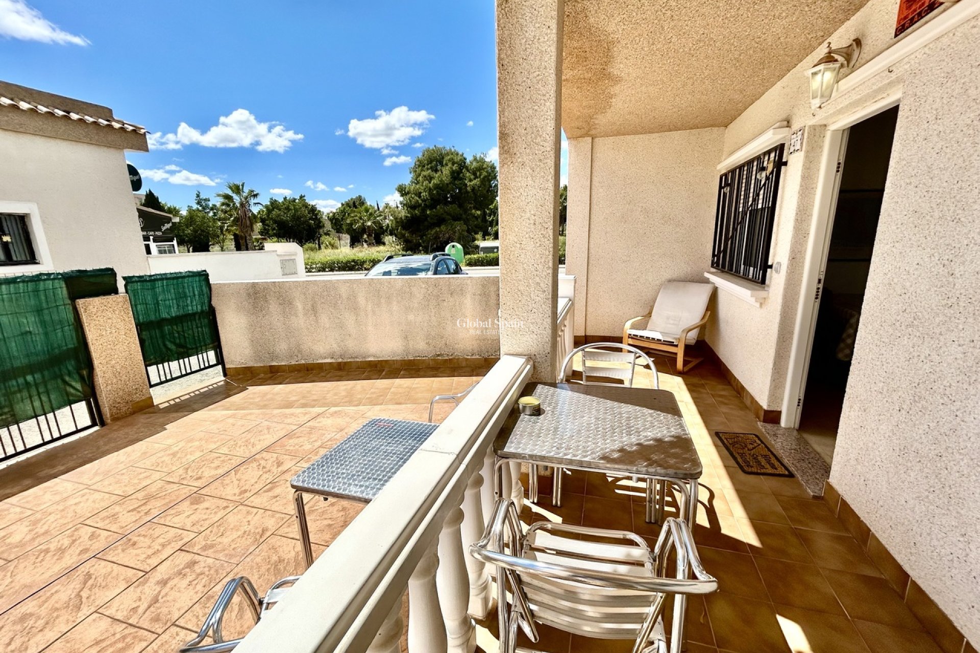Wiederverkauf - WOHNUNG -
VILLAMARTÍN - Costa Blanca