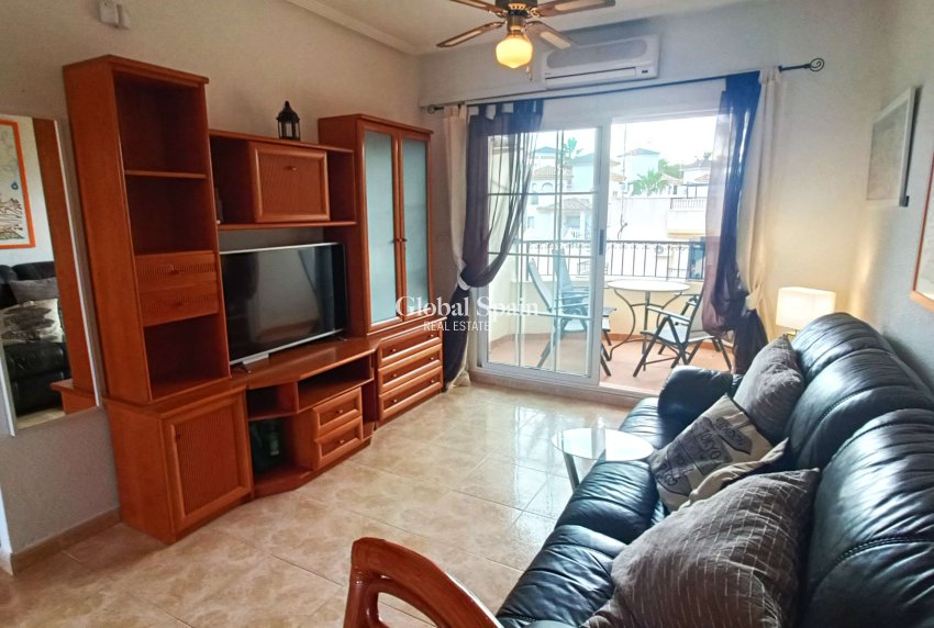 Wiederverkauf - WOHNUNG -
VILLAMARTÍN - Costa Blanca